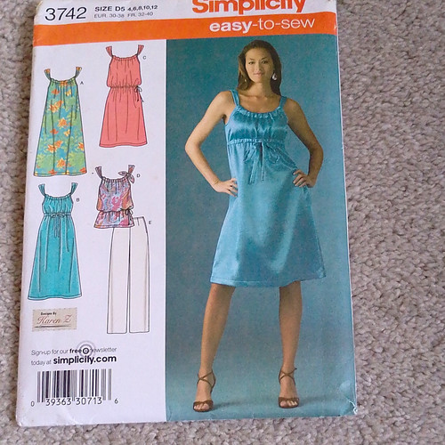 Simplicity 3742 uncut - 3742,